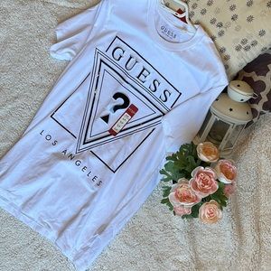 New with tags Guess t shirt